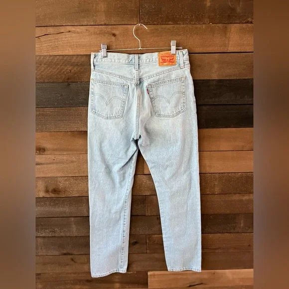 Levi’s 501® 150th Anniversary Light Wash Jeans – Floral Patched Knee – W28 L30 - Picture 12 of 15